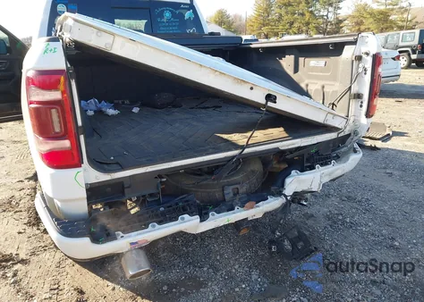 2019 Ram 1500 Big Horn/Lone Star 4X4 6'4 Box z USA, uszkodzony, nr VIN 1C6SRFBT5KN511404